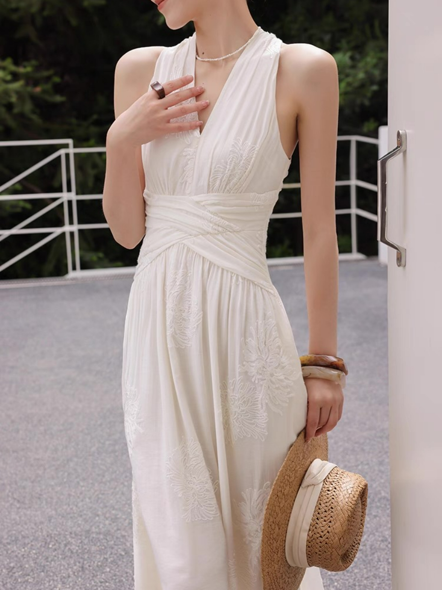 Maralyn Halter Neck Graceful Dress