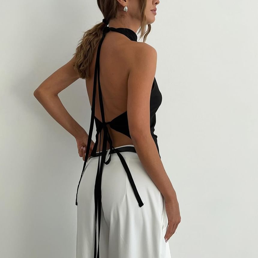 Asymmetrical Fit Crop Top Mock Back Plain Slim Neck Halter Open