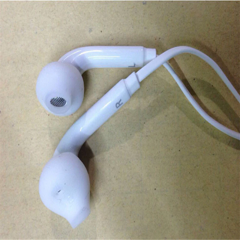 Earphone Noise Isolating Stereo Sport Earbud