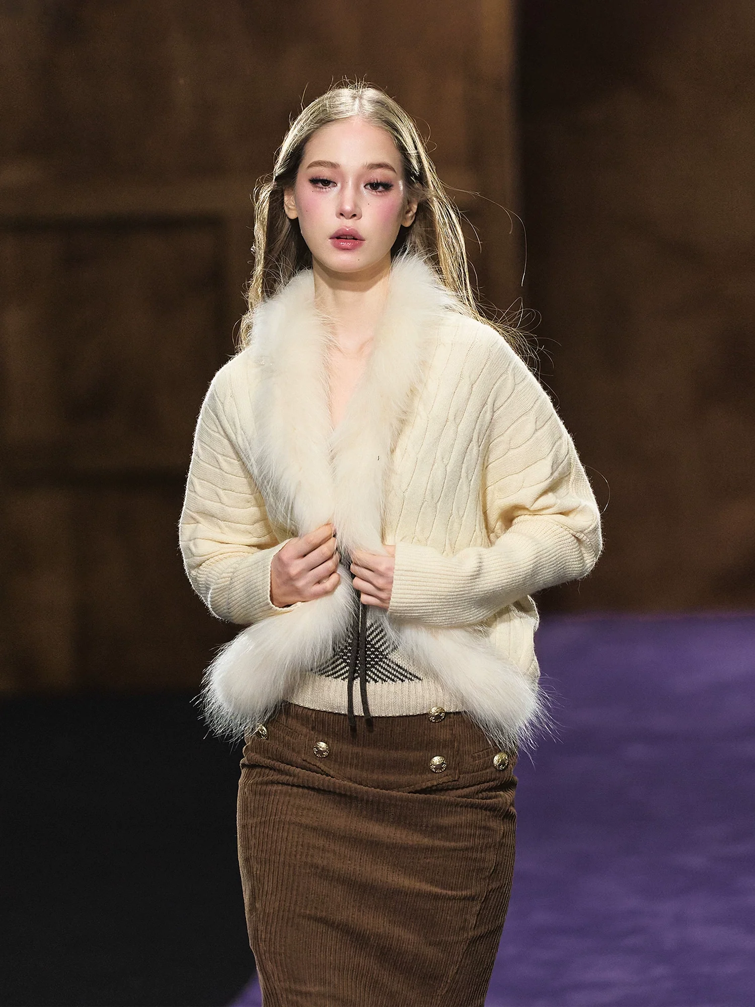 Long-Haired Collar Knit Cardigan