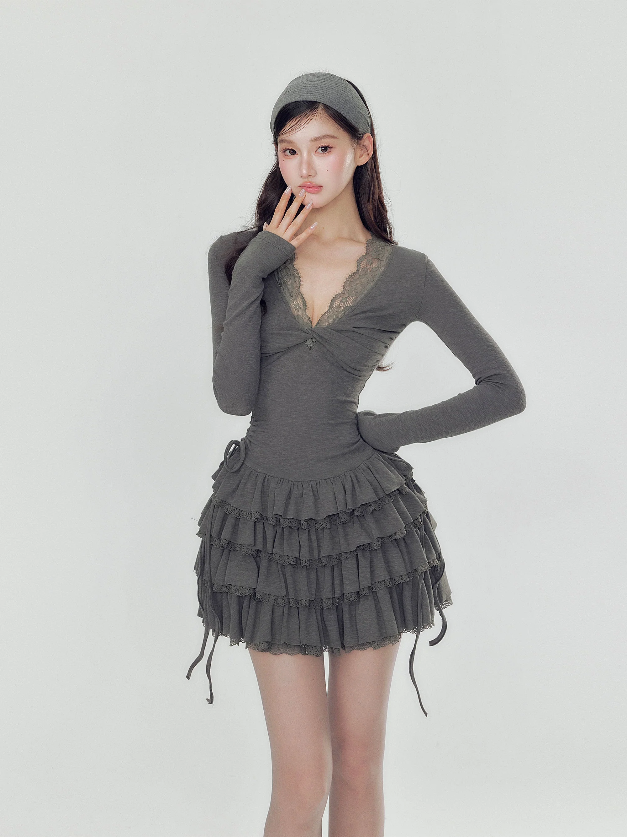 V-neck Long Sleeve Cake Dress