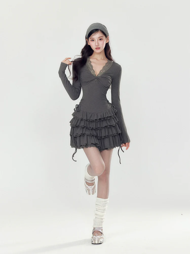V-neck Long Sleeve Cake Dress