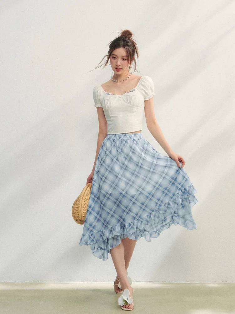 White Square Neck Embroidered Puff Sleeve Shirt