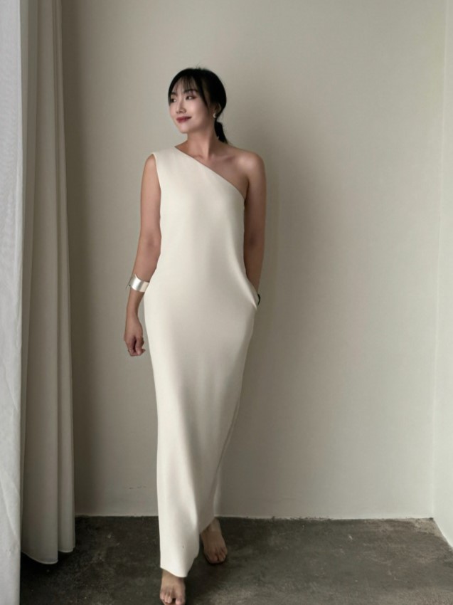 Annie One Shoulder Back Slit Dress
