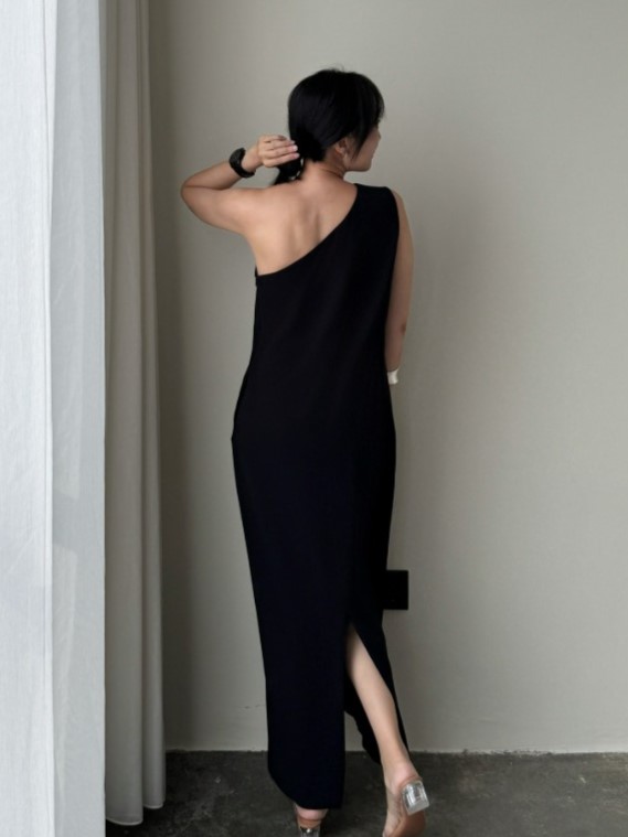 Annie One Shoulder Back Slit Dress
