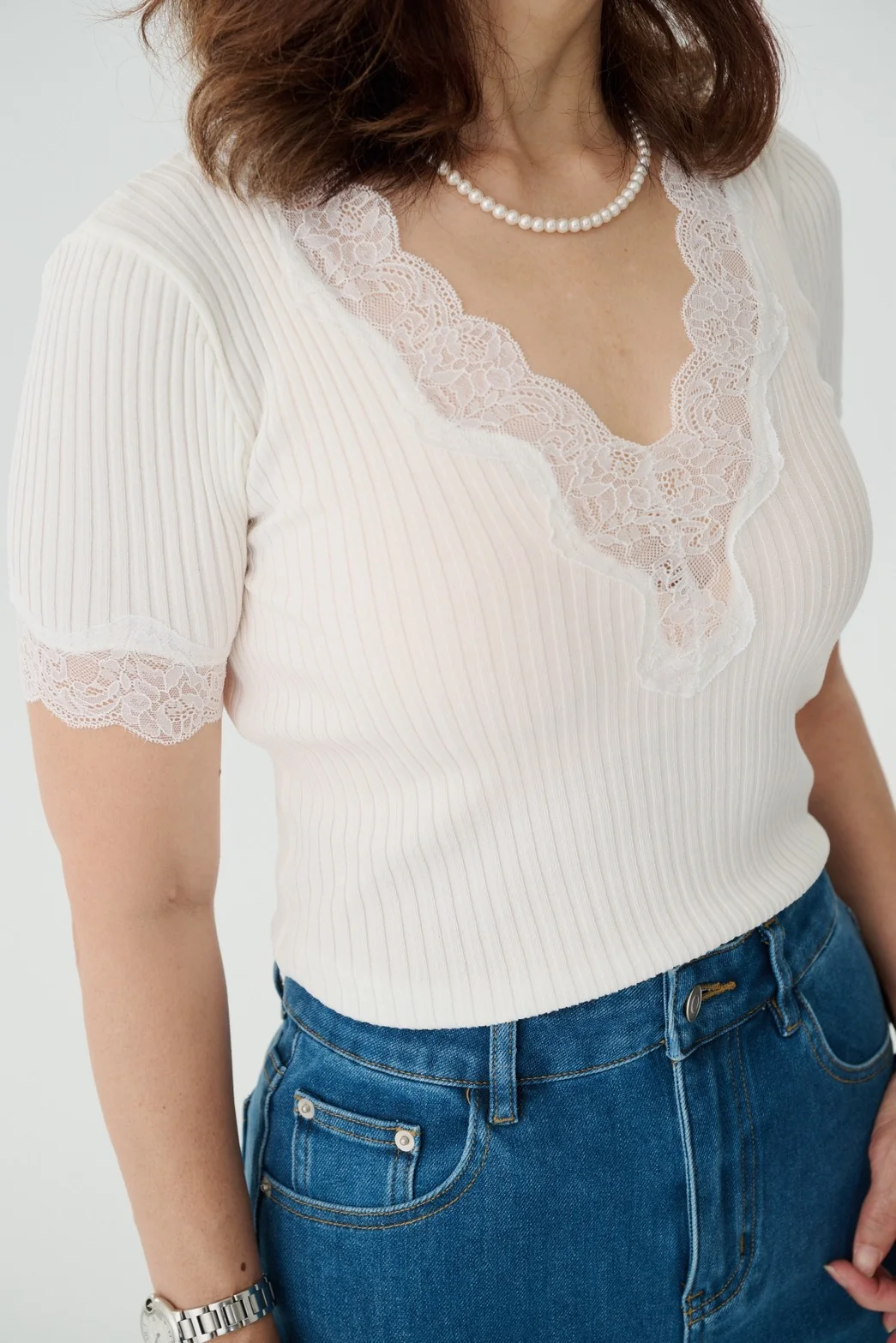 Eye catching cooling knit top