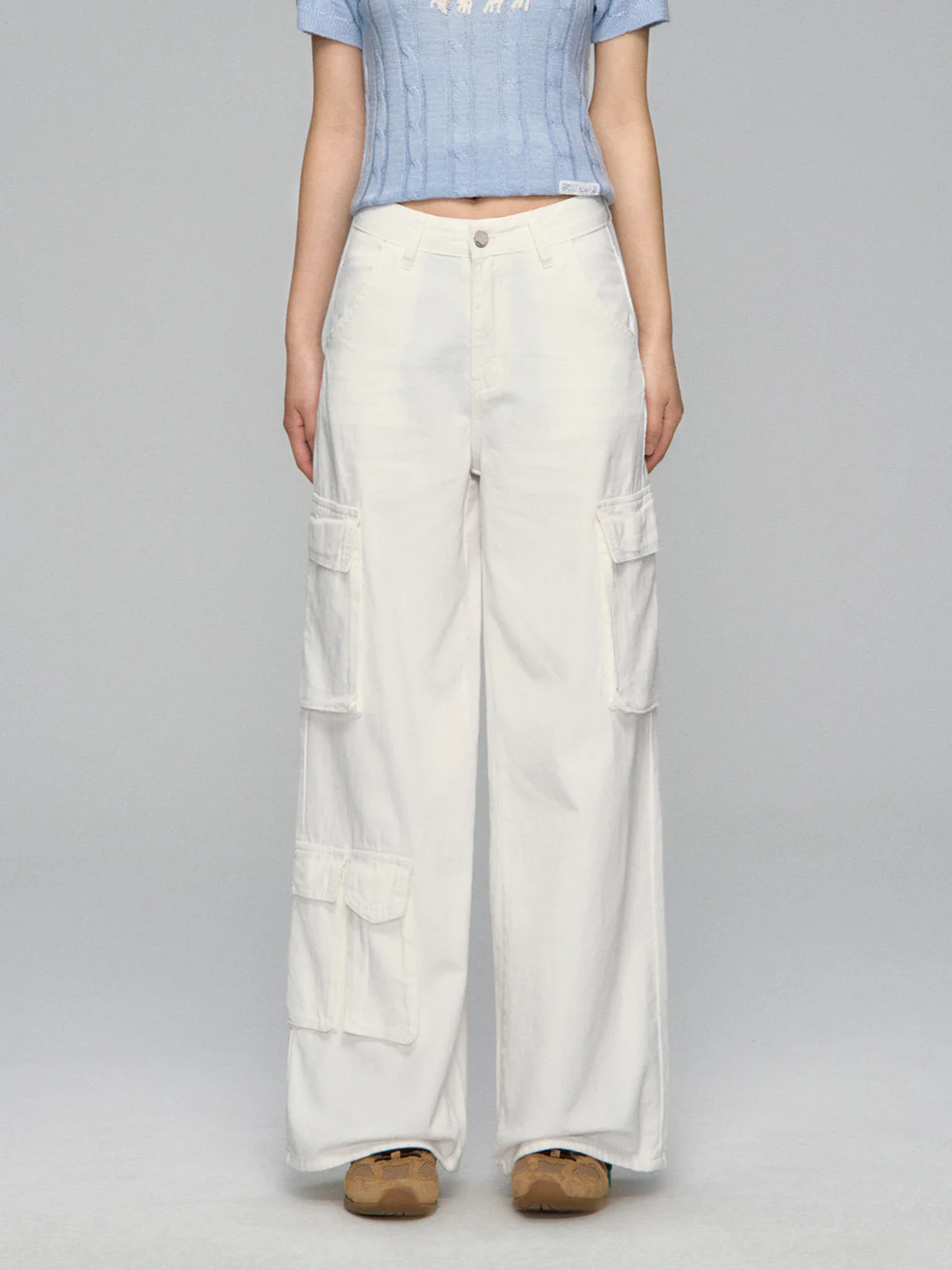 Flap-Back Pocket Utility Wide-Leg Jeans