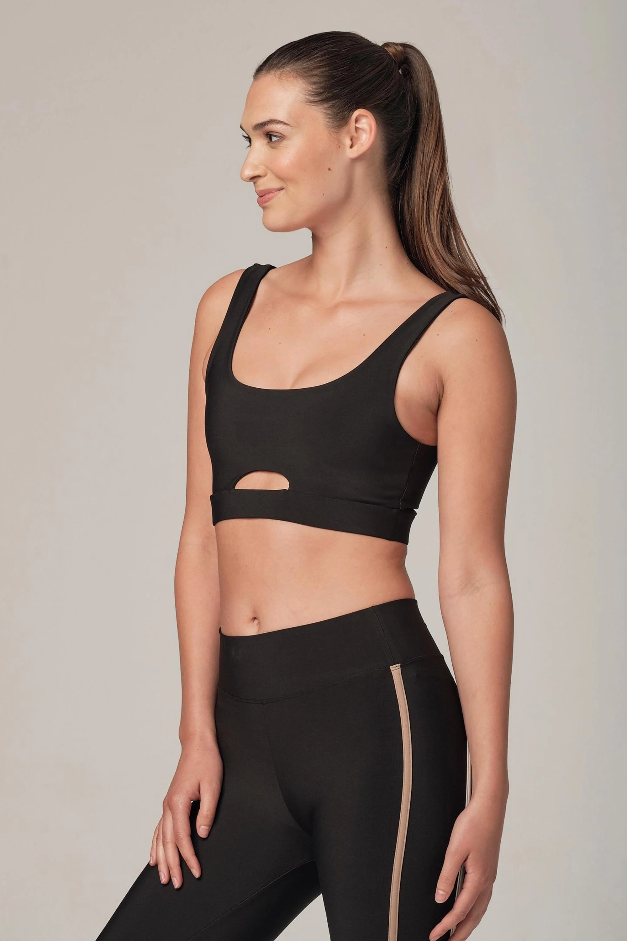 Black-S Sports Bra