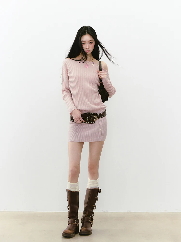 Off-Shoulder Slant Shoulder Button Dress
