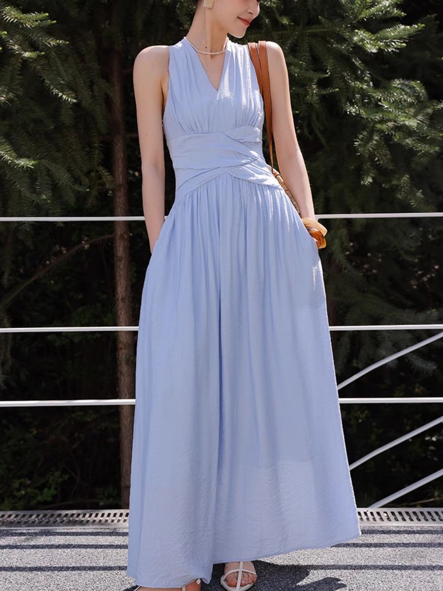 Maralyn Halter Neck Graceful Dress
