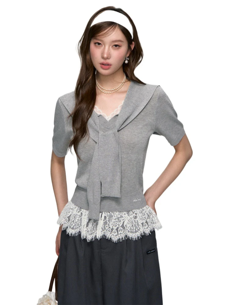 Lace Spliced V-Neck Knitted T-Shirt