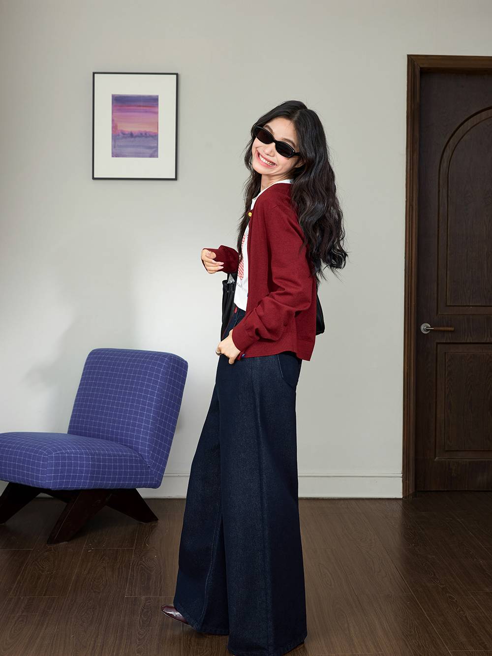 High-Waisted Jeans