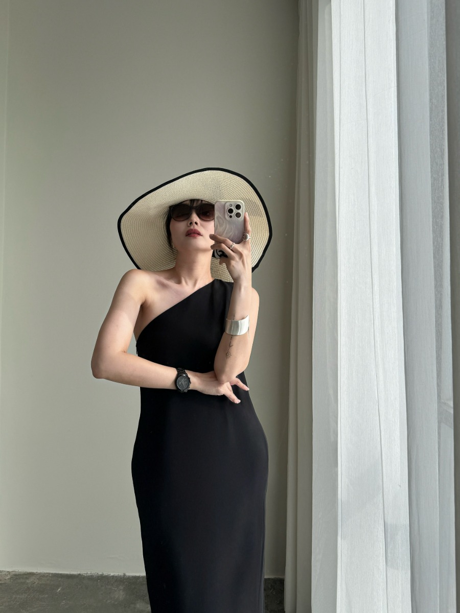 Annie One Shoulder Back Slit Dress