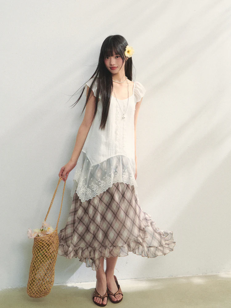 Lace Ruffled Hem Top