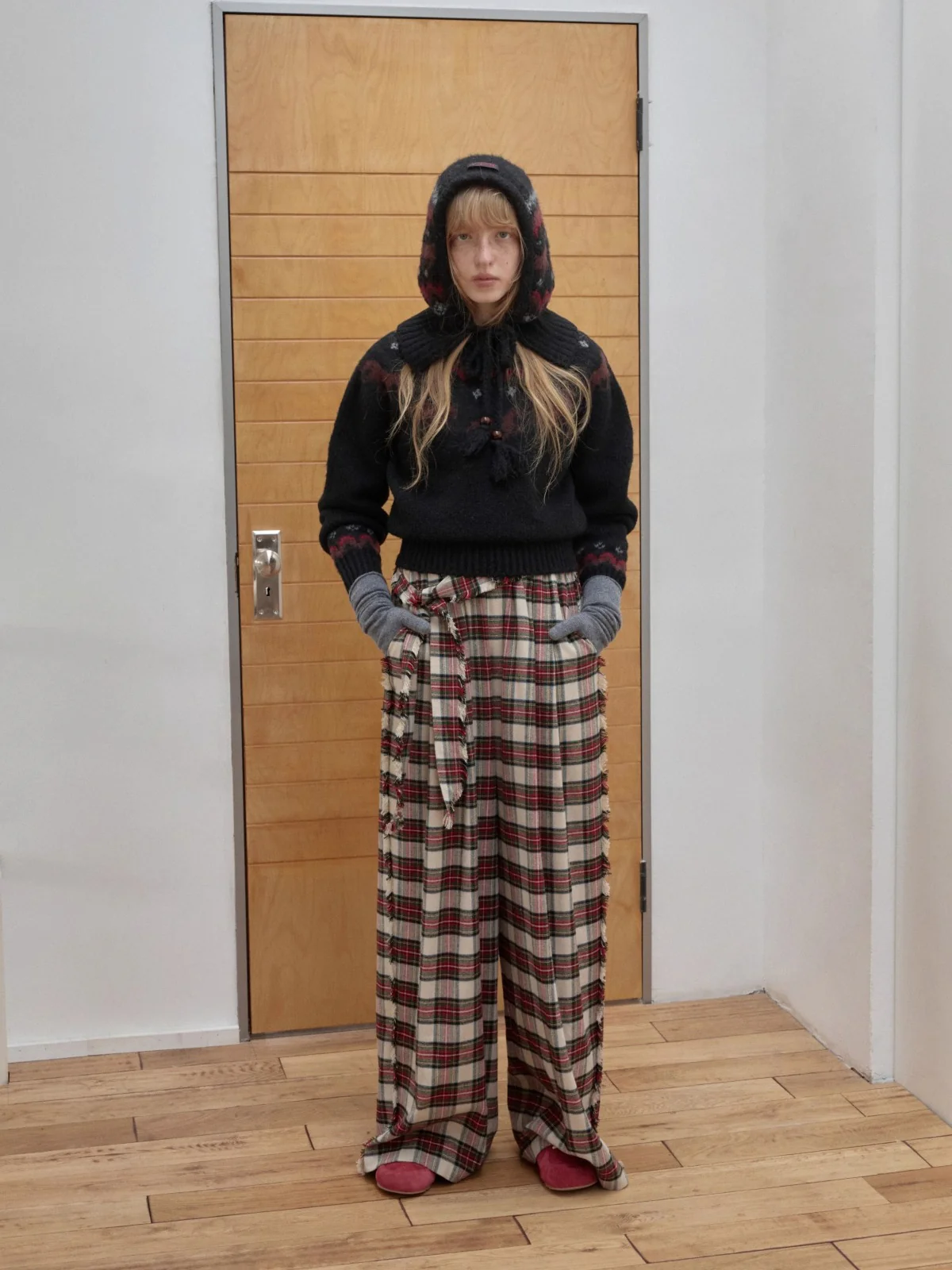 Fair Isle Pony Jacquard Chunky Knit Sweater