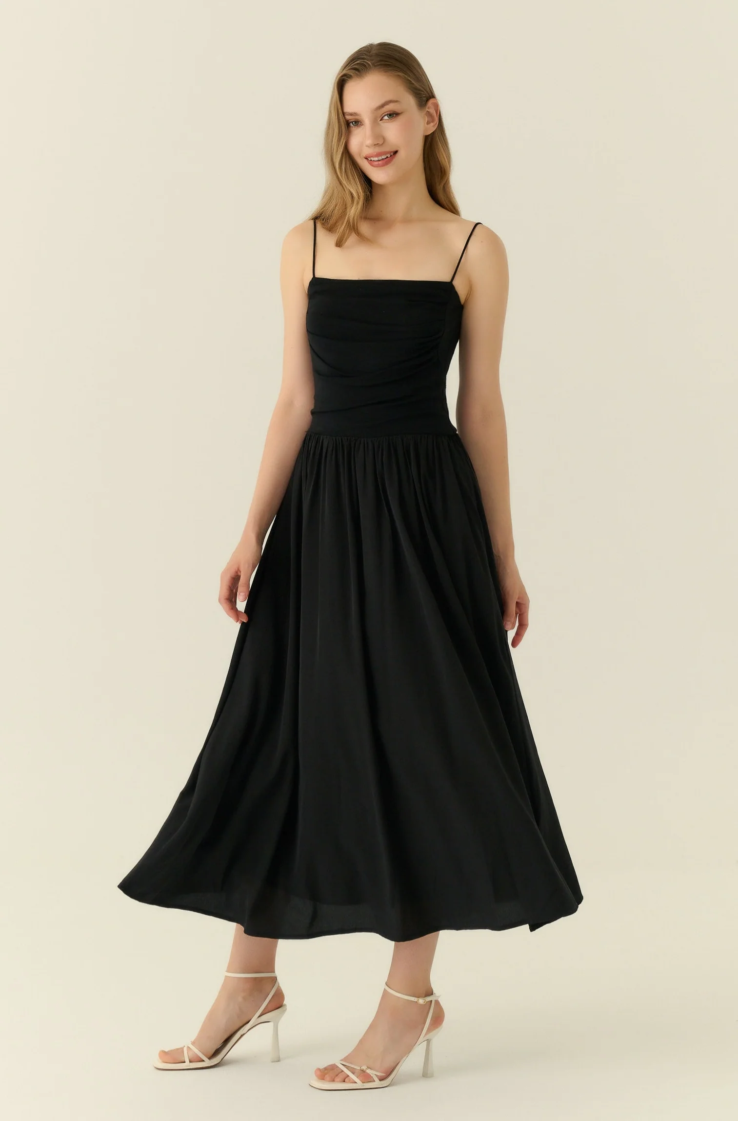 The essential midi dress in black