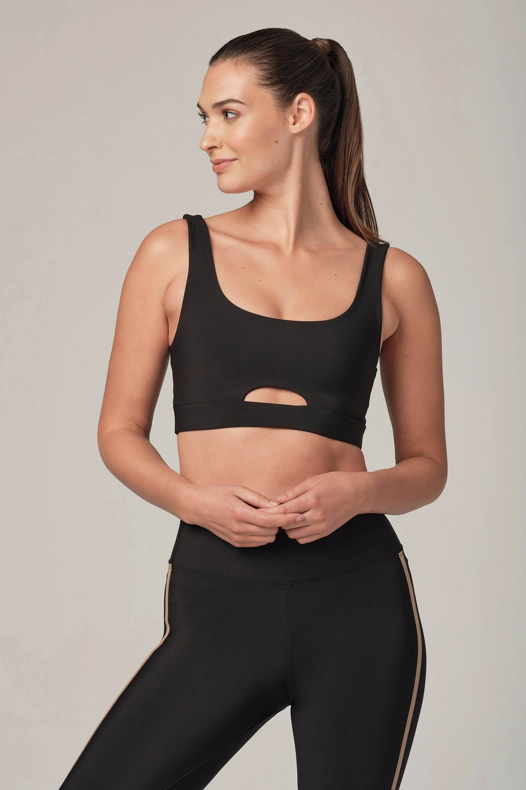 Black-S Sports Bra
