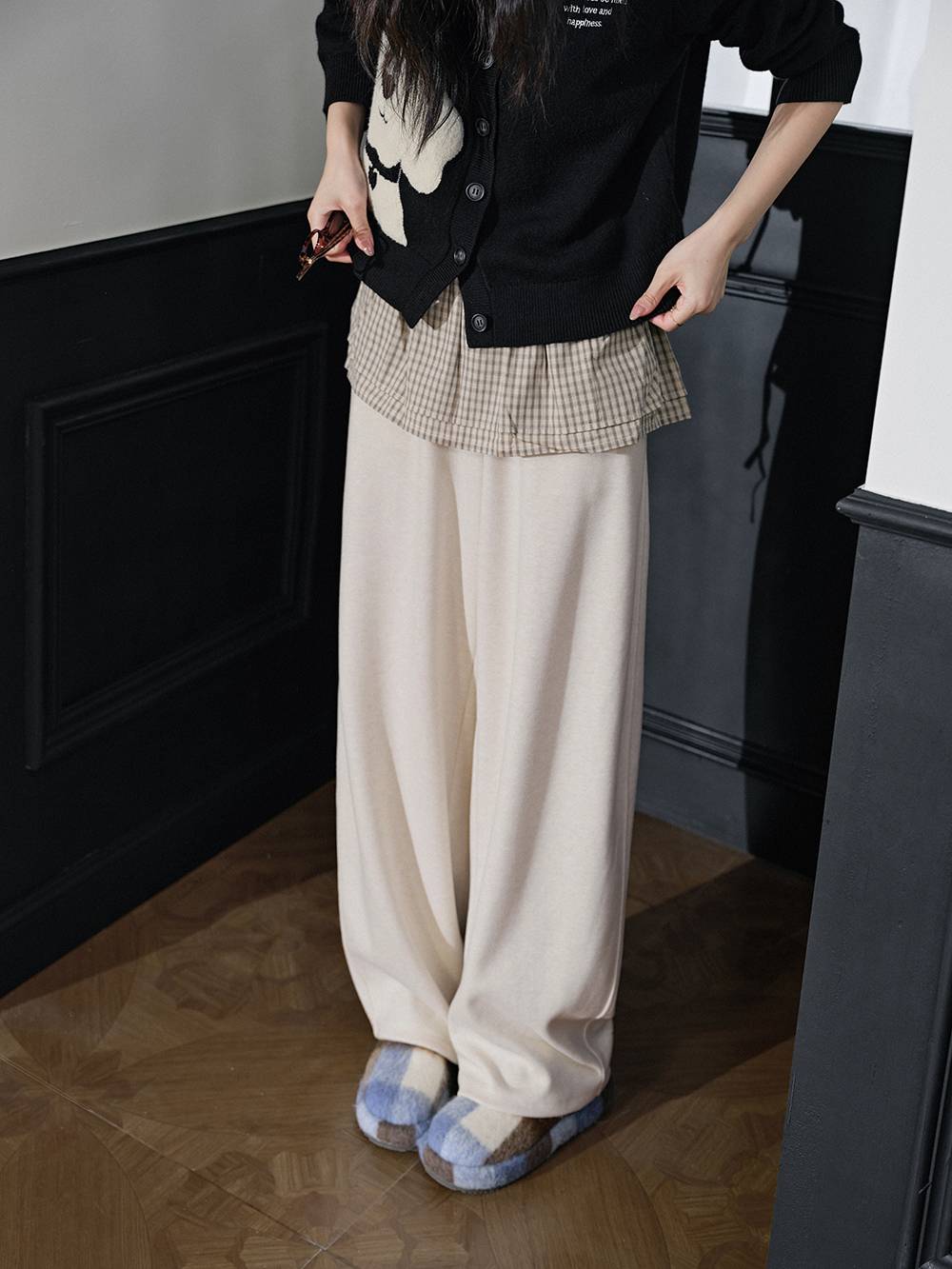 Wide-Leg Sweatpants