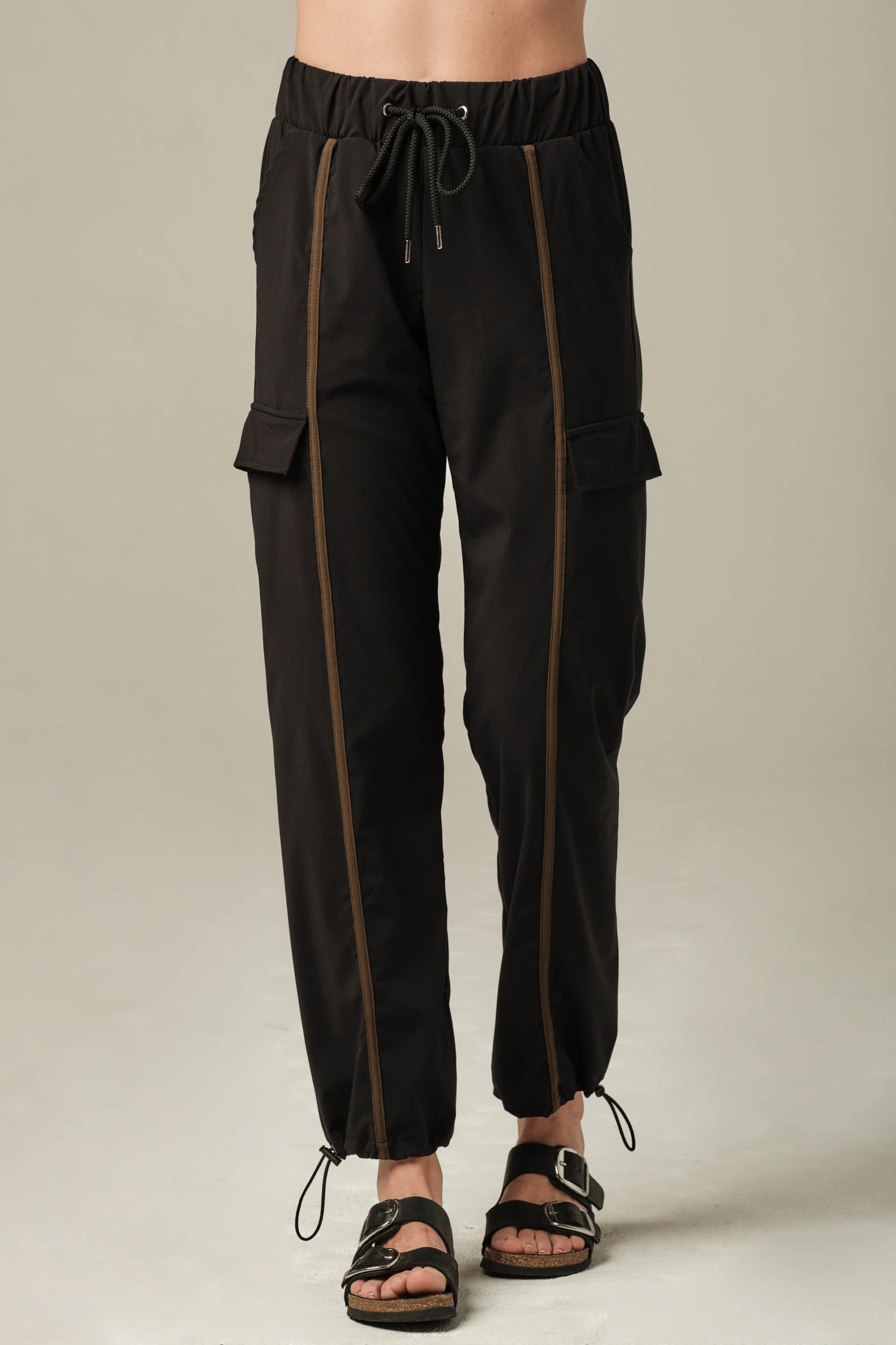 Sky-Line Black/Kale Jogger