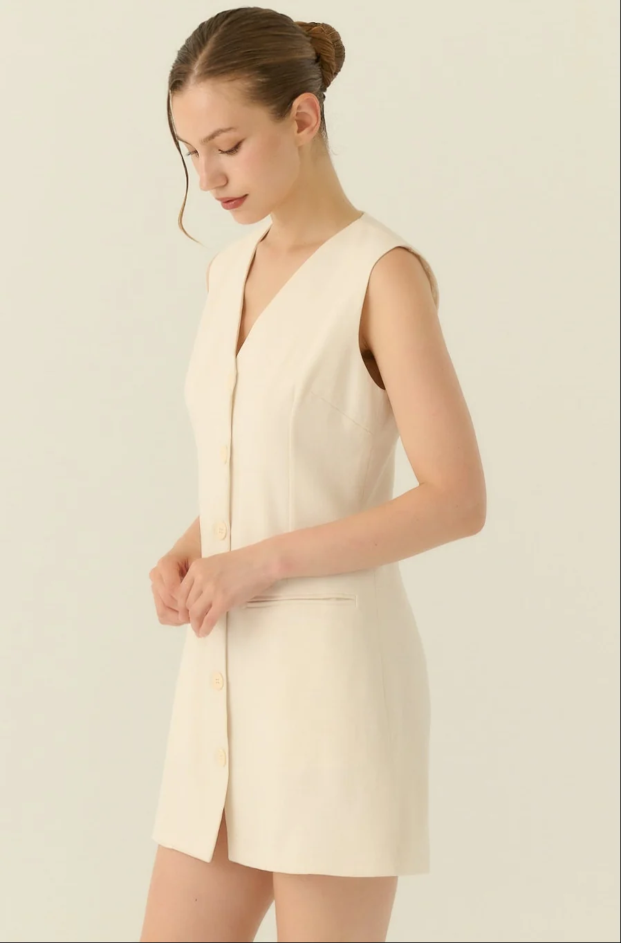 The parisian button down shift dress in beige