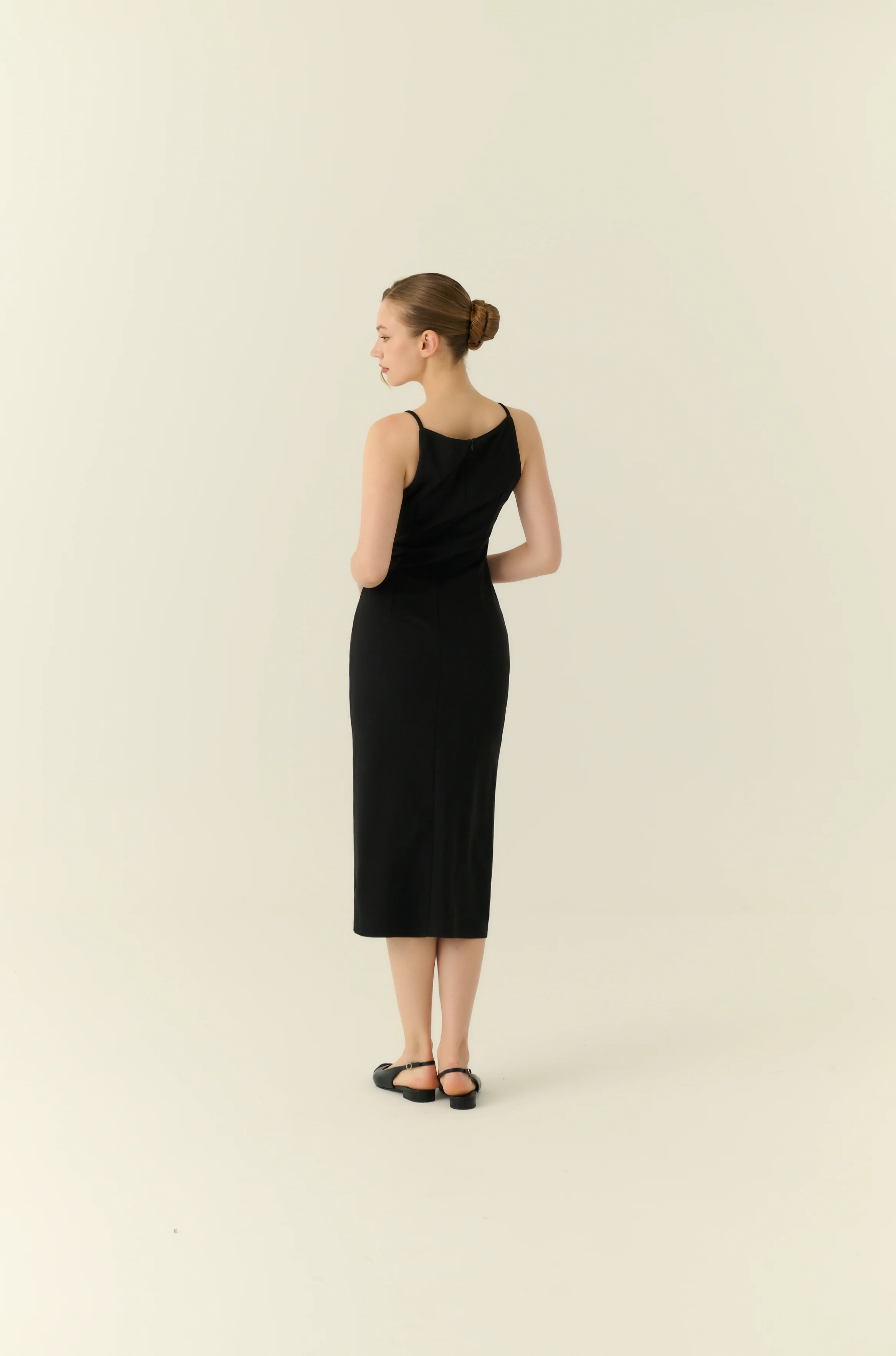 Café de minuit midi dress in black