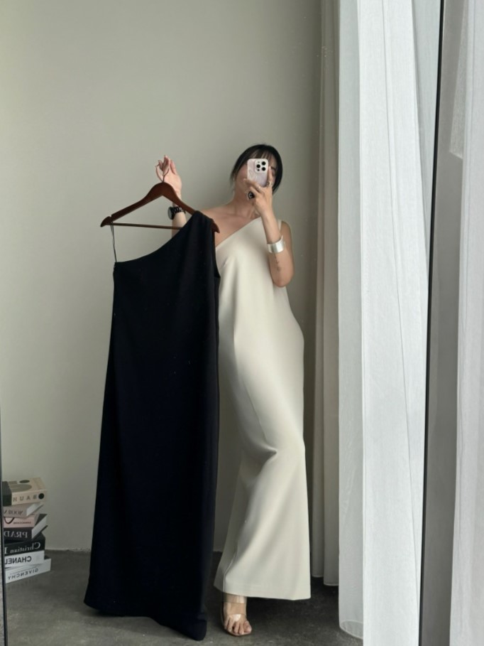 Annie One Shoulder Back Slit Dress