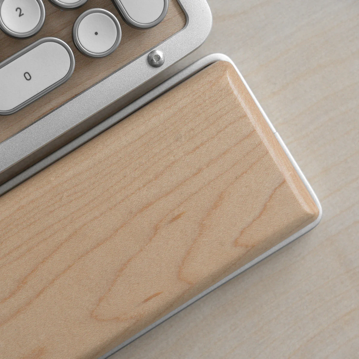 Retro Classic Palm Rest