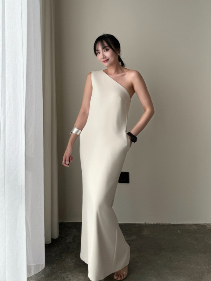 Annie One Shoulder Back Slit Dress