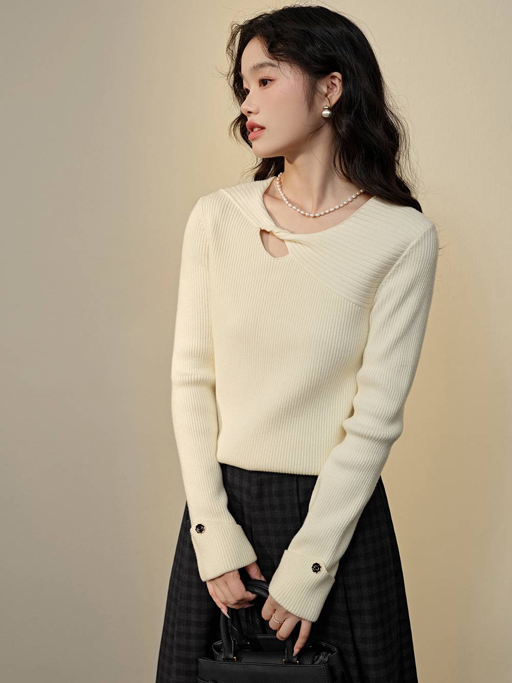 Front Cut-out Top