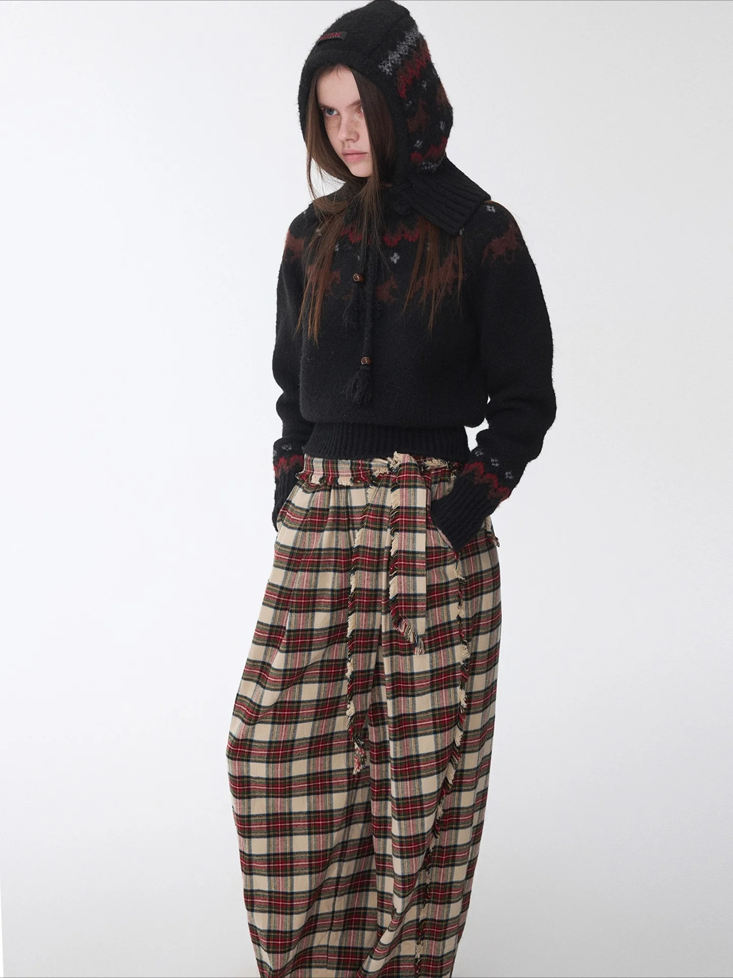 Fair Isle Pony Jacquard Chunky Knit Sweater