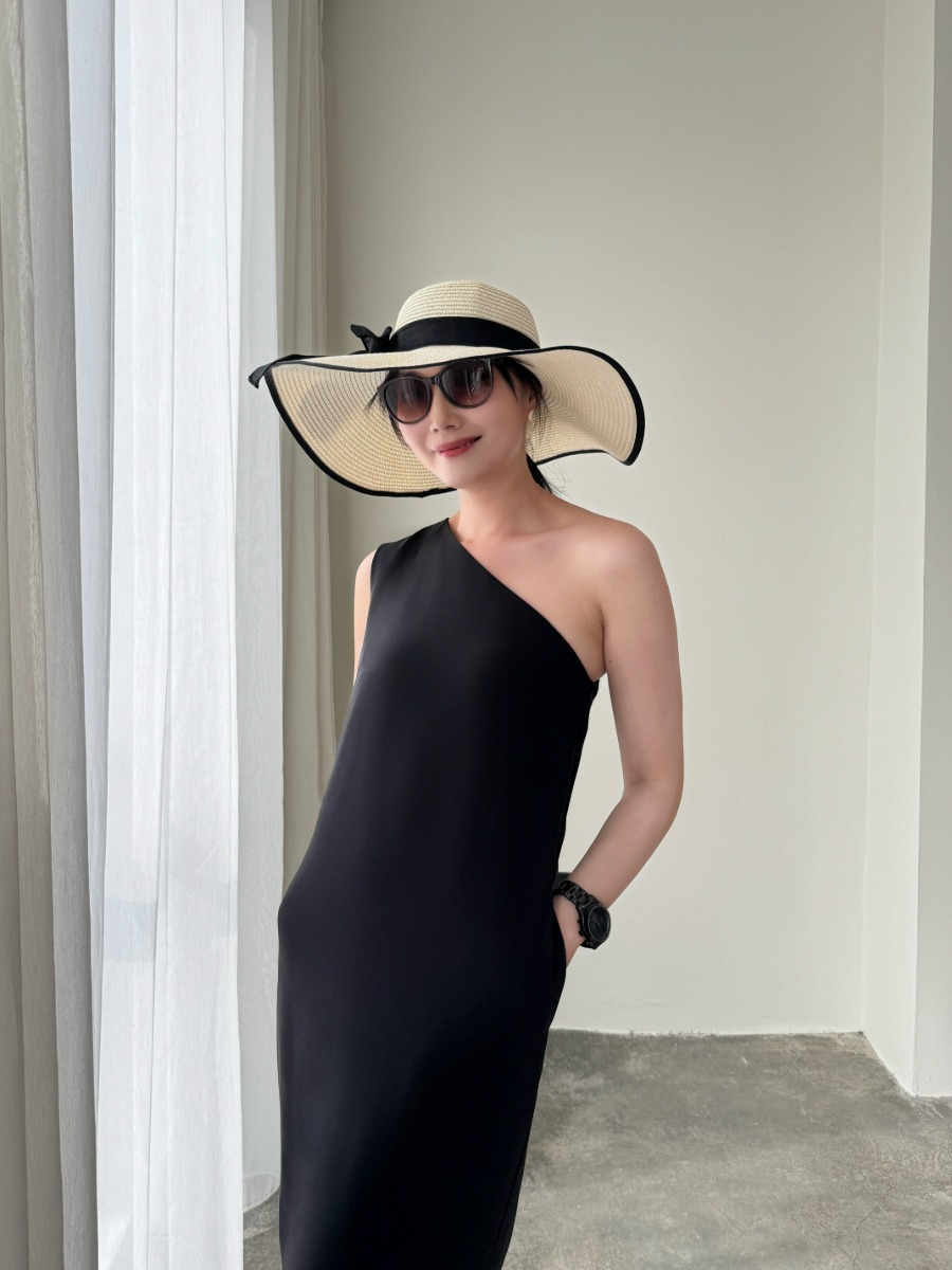 Annie One Shoulder Back Slit Dress