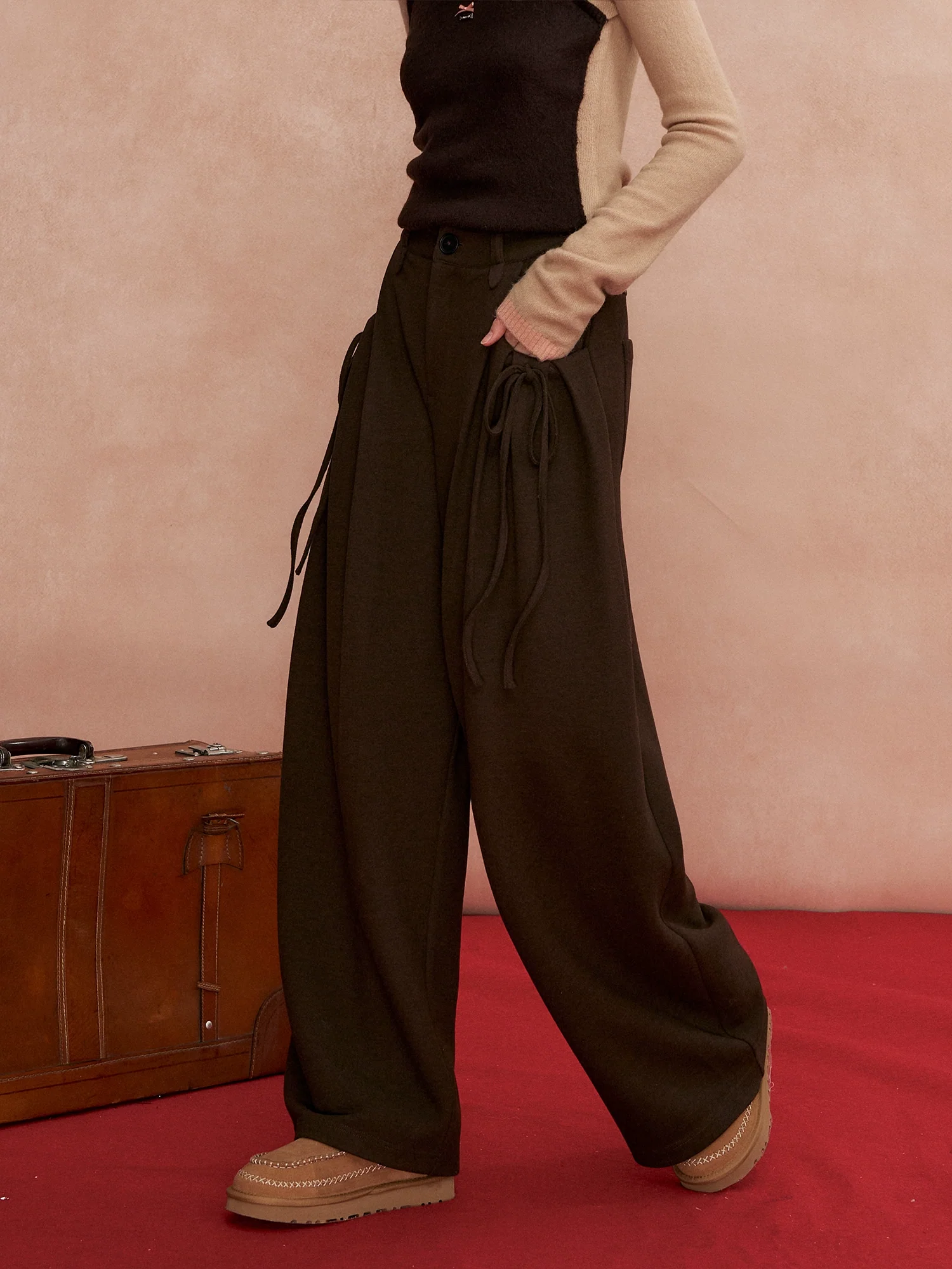 Pleated Bow Wool Blend Trousers