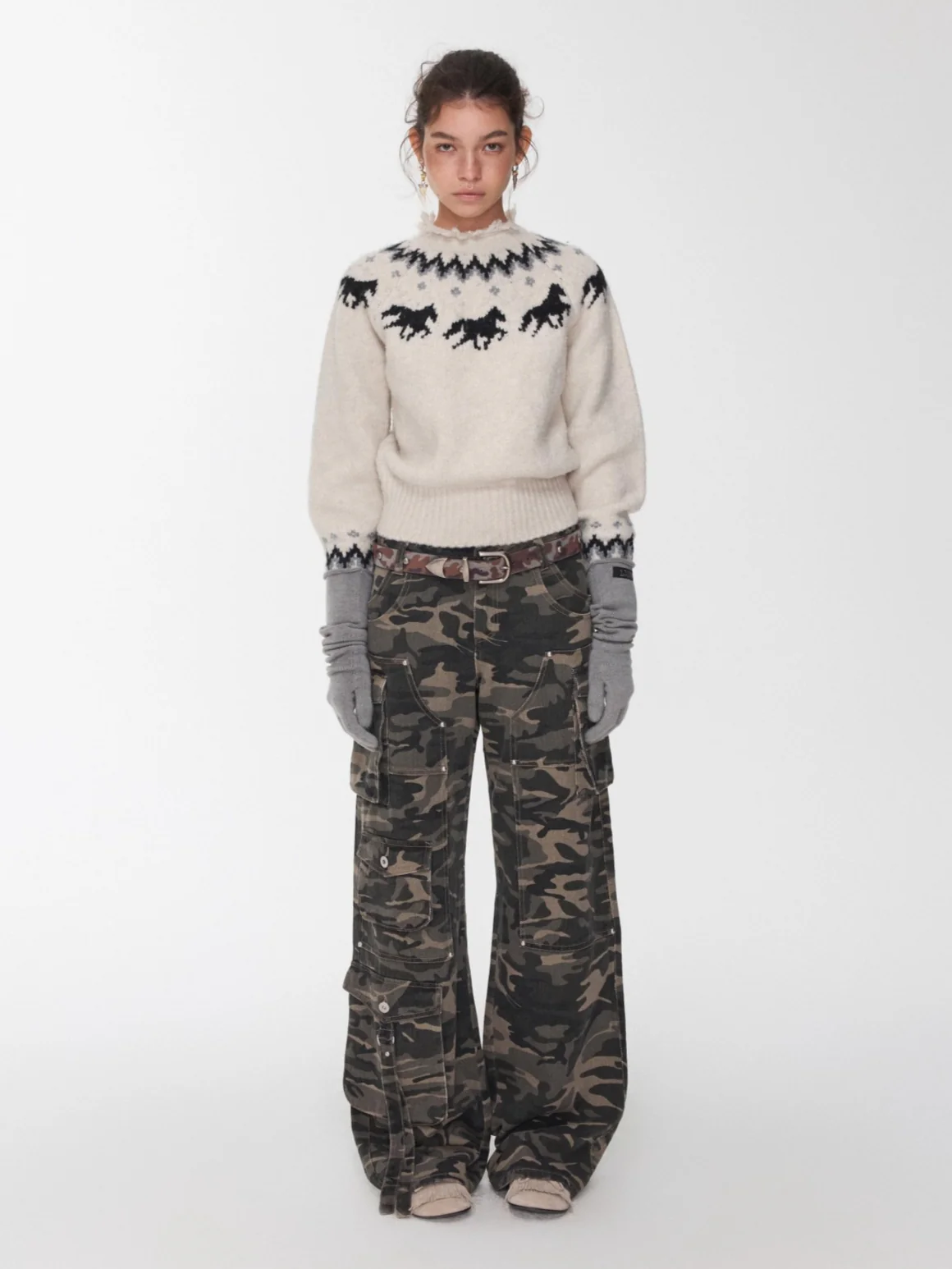 Fair Isle Pony Jacquard Chunky Knit Sweater