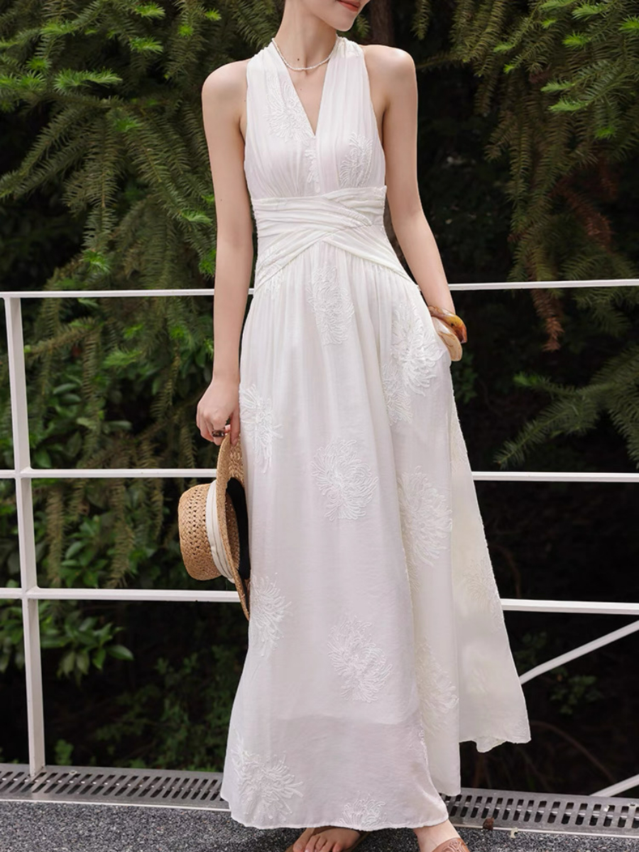 Maralyn Halter Neck Graceful Dress