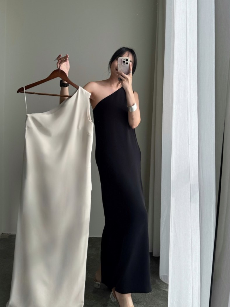 Annie One Shoulder Back Slit Dress
