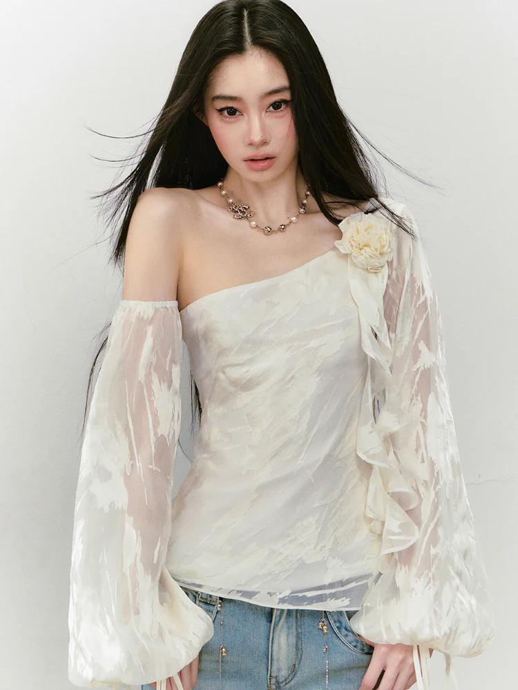Irregular Slant Shoulder Lantern Sleeve T-shirt
