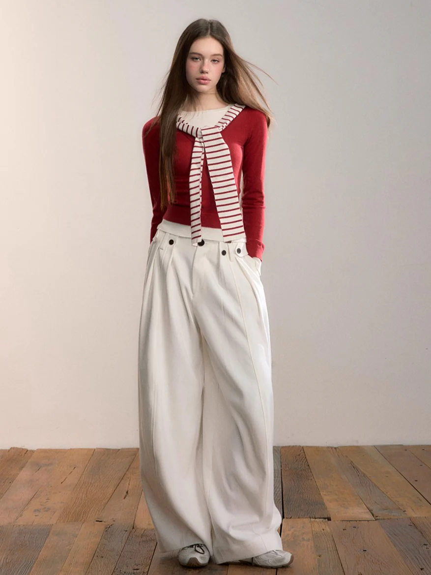 Tailored Pleated Wide-Leg Trousers