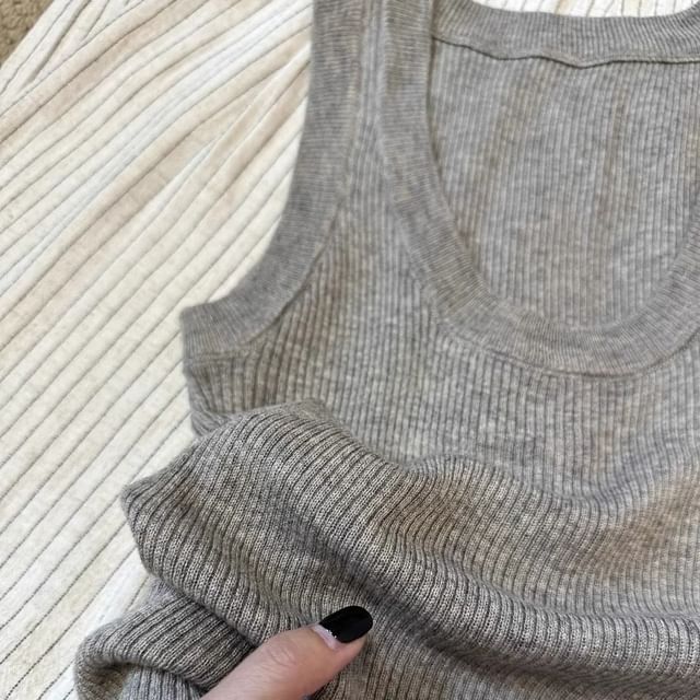 Scoop Knit Top Neck Tank Plain