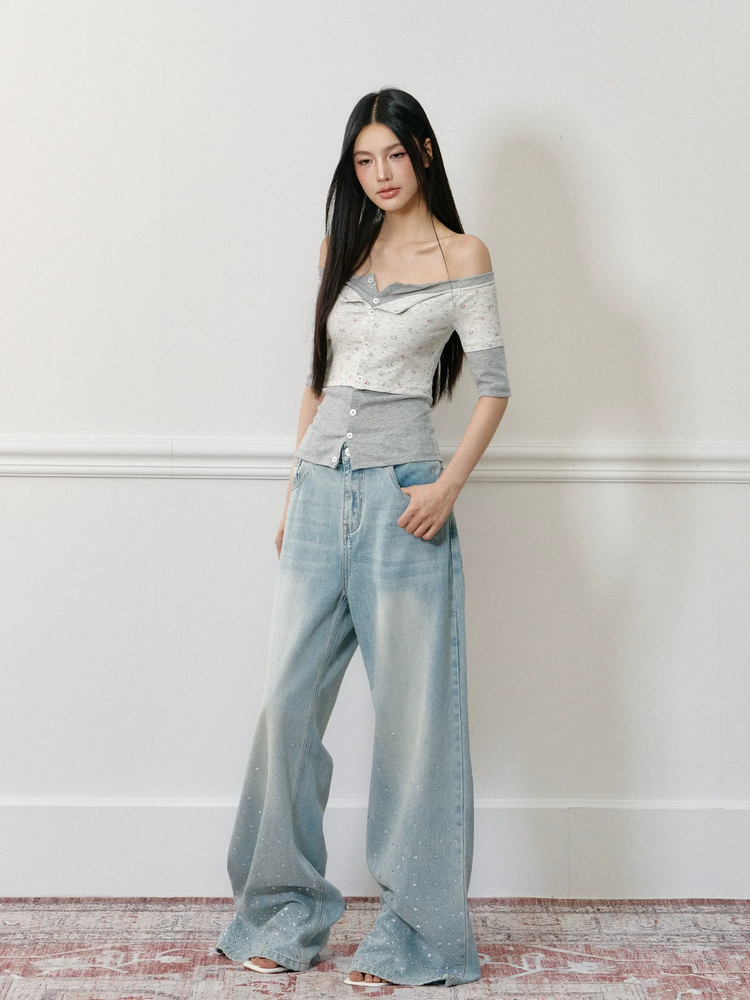 Light Washed Rhinestone Jeans