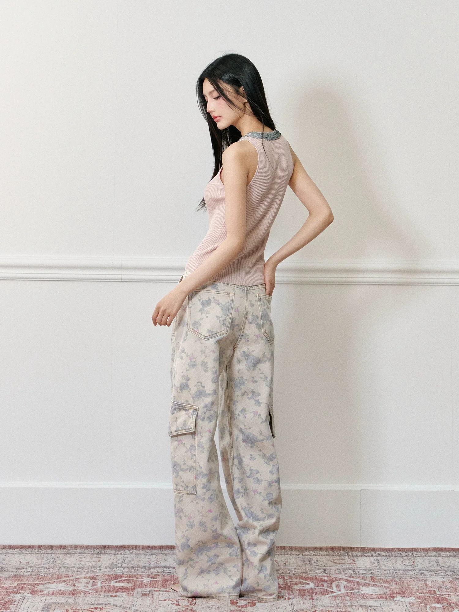 Floral Print Wide-Leg Cargo Pants