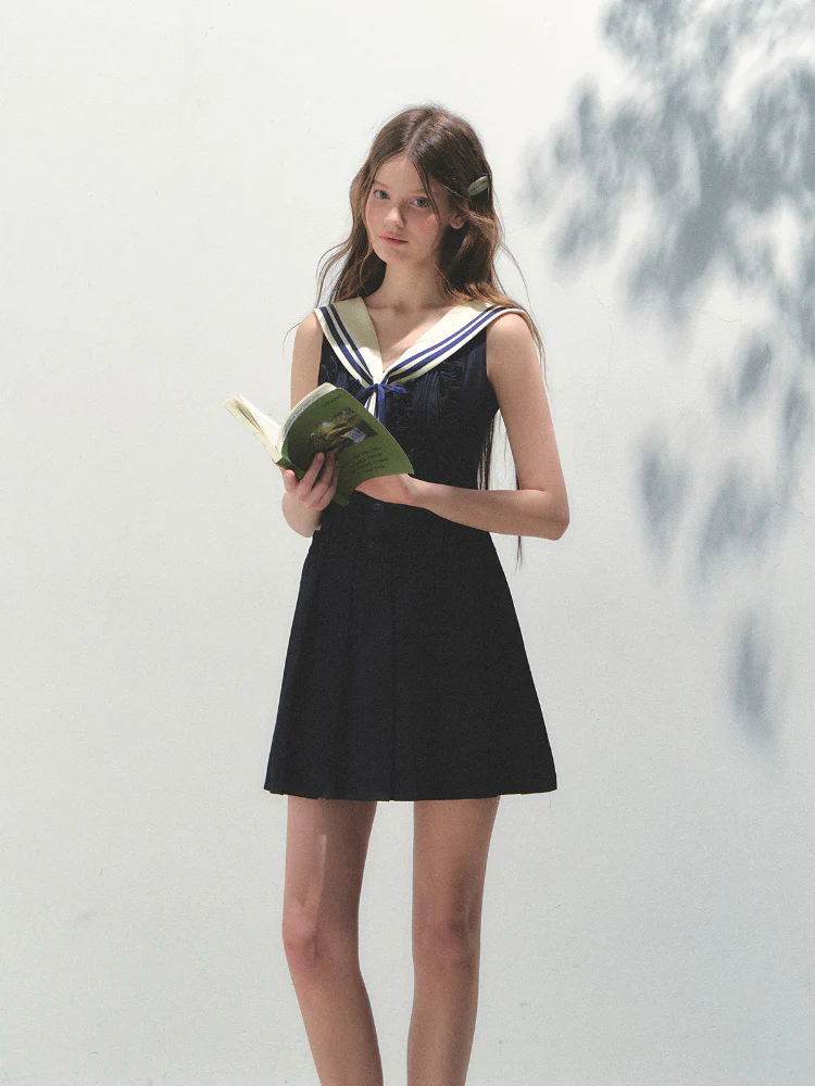 Detachable Sailor-collar Pleated Dress