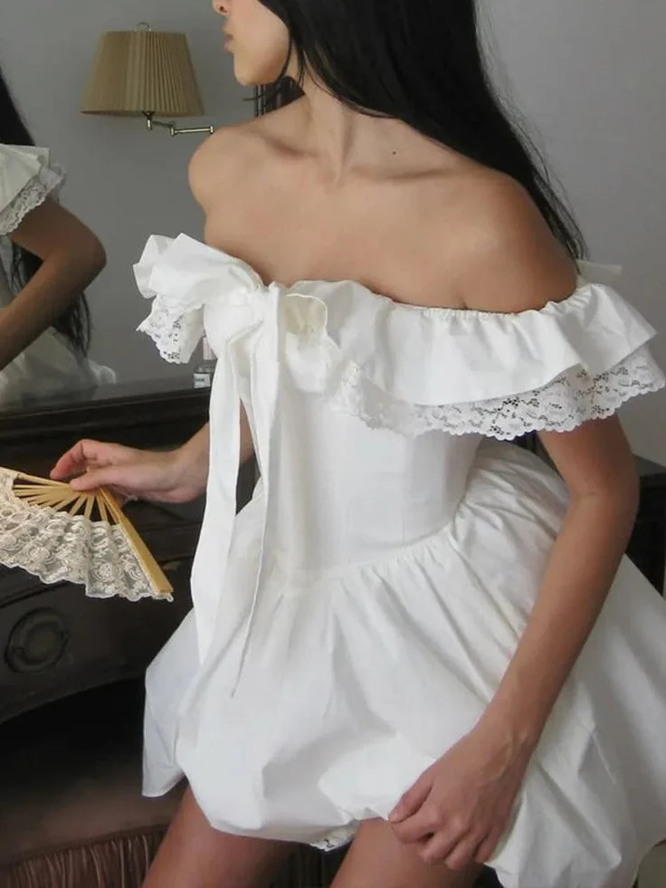 Sexy Off-Shoulder Mini Homecoming Dress Fashion White Sleeveless Lace A Line Birthday Outfits S471