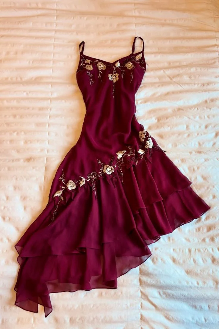 Pretty Burgundy V Neck Chiffon Appliques Short Homecoming Dress Birthday Outfits S784