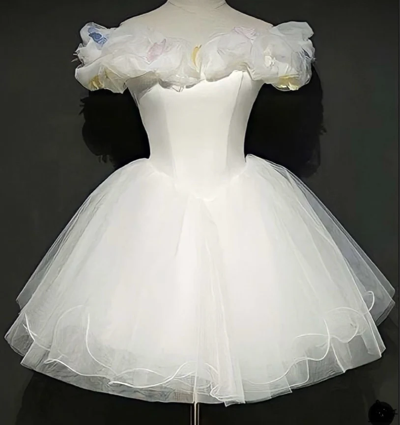 Elegant Off The Shoulder Tulle Satin A Line Homecoming Dress White Short Birthday Outfits S750
