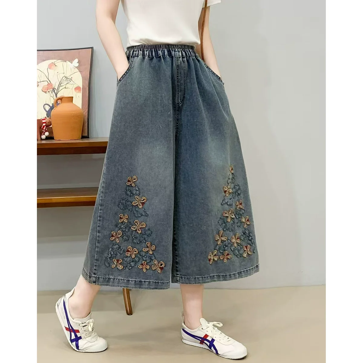 Women Retro Denim Embroidered Loose Elastic Waist Pants