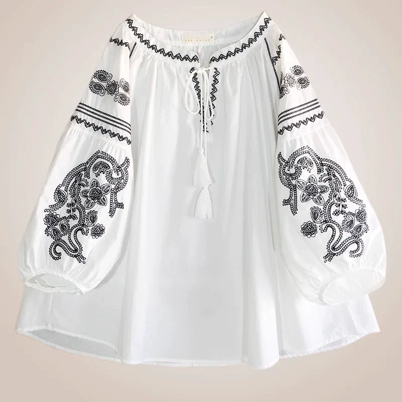 Women Retro Autumn Cotton Round Neck Embroidered Shirt
