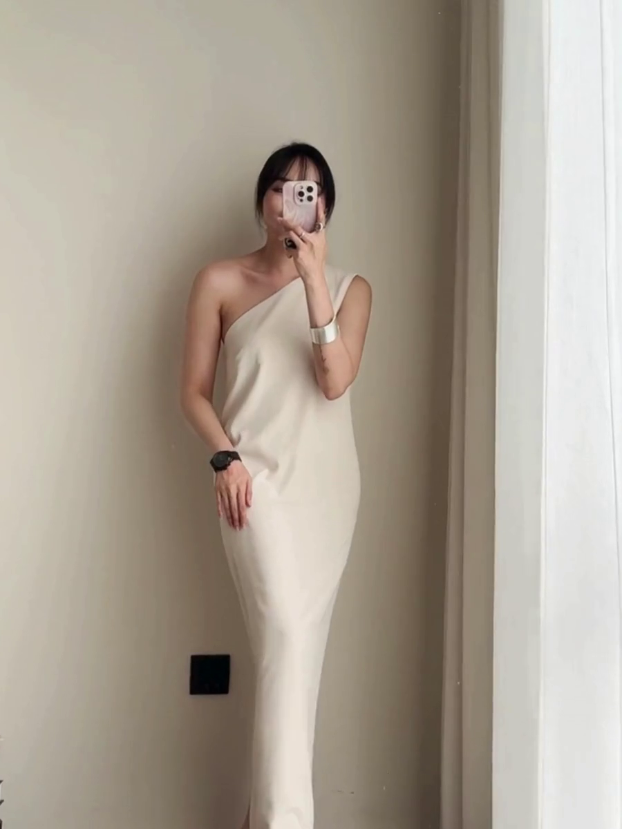 Annie One Shoulder Back Slit Dress