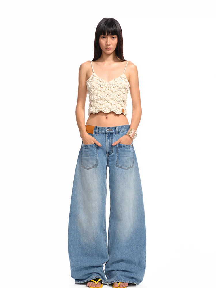 Small V-Neck Three-Dimensional Flower Sling Vest