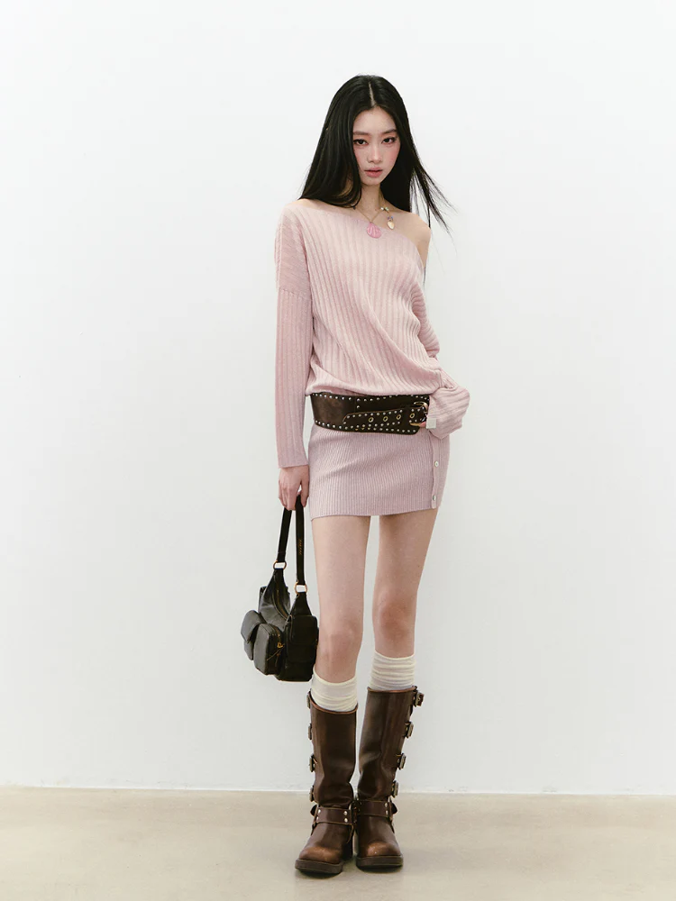 Off-Shoulder Slant Shoulder Button Dress