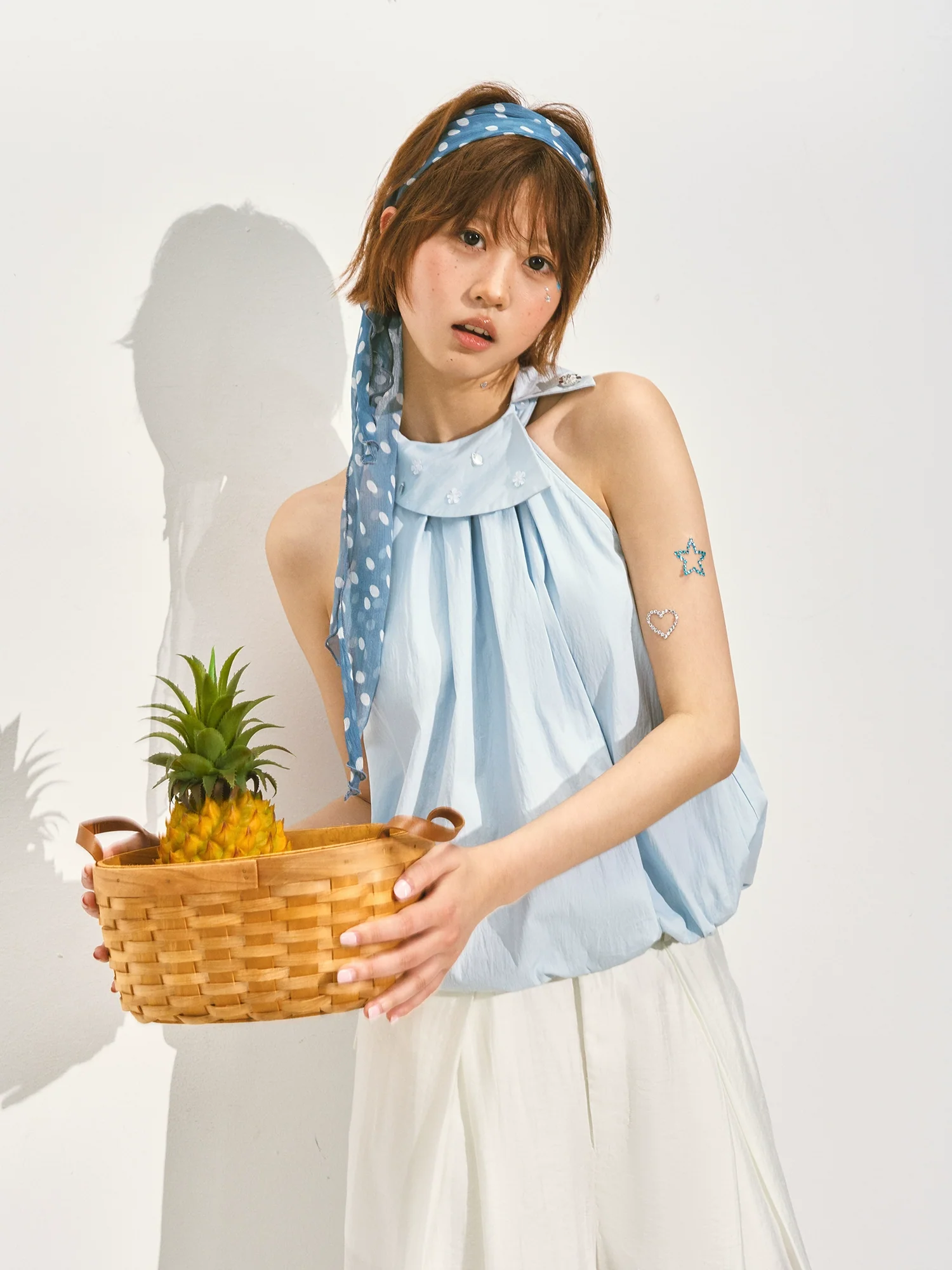 Halter Neck Off-Shoulder Crinkled Sleeveless Top